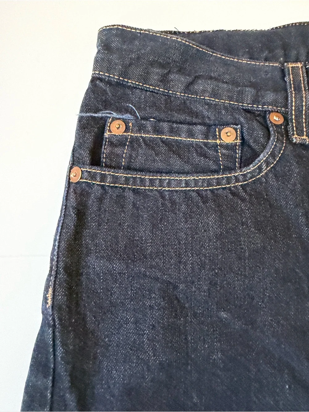 Classic Men's Dark Blue Straight-Leg Jeans